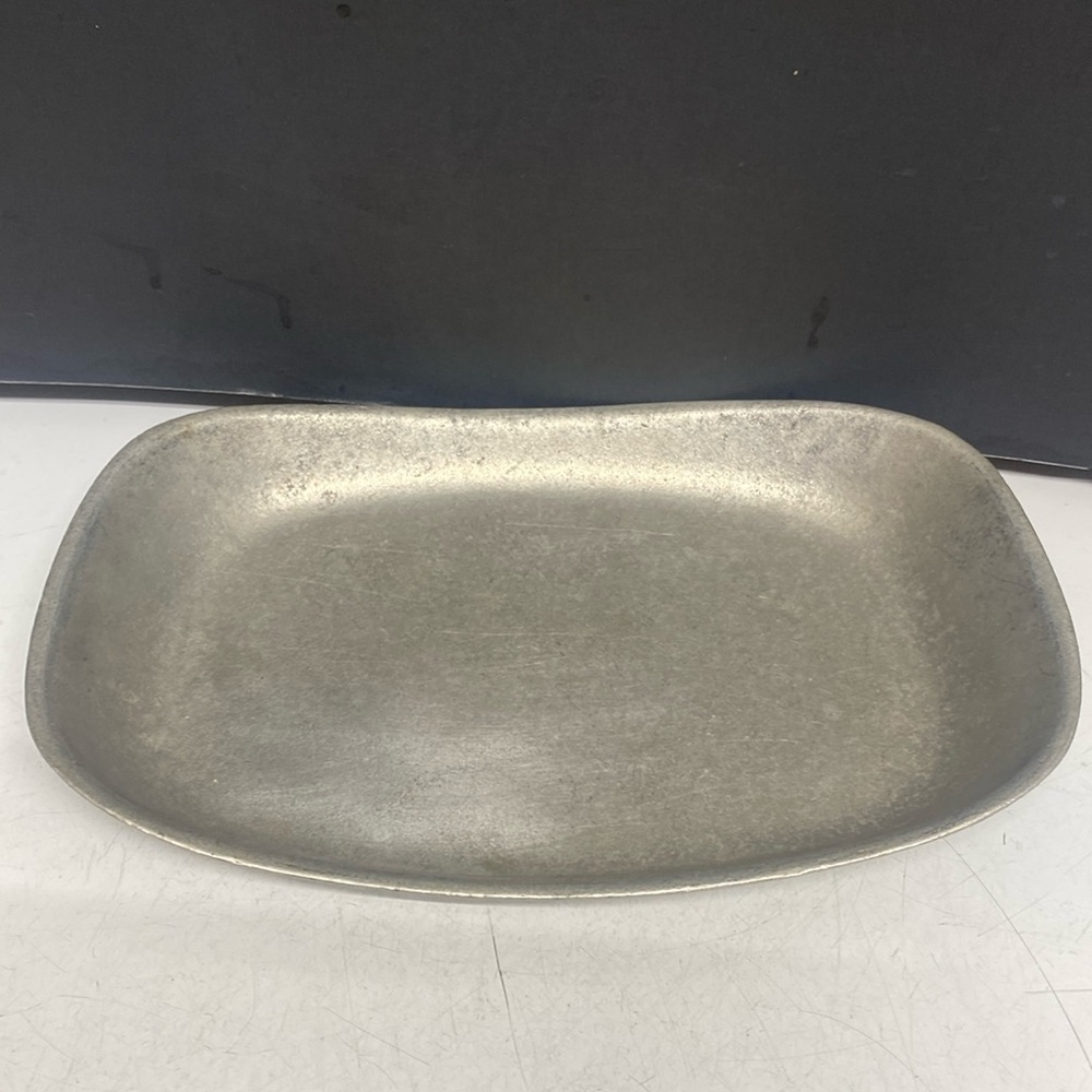 Wilton Armetale Pennsylvania Pewter Bread Tray Platter